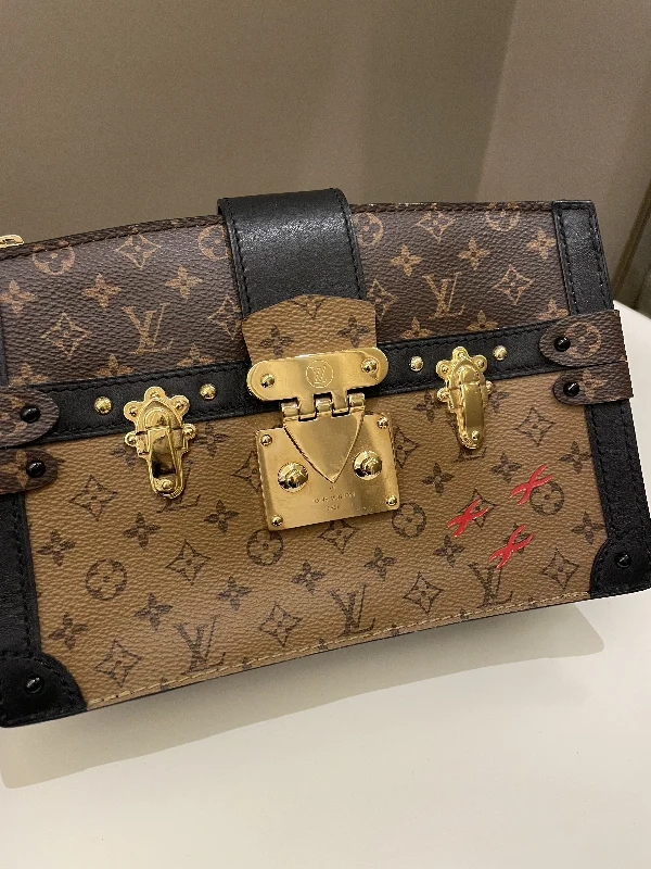 Stylish laptop bags for professionalsLouis Vuitton Pochette Trunk Clutch Monogram