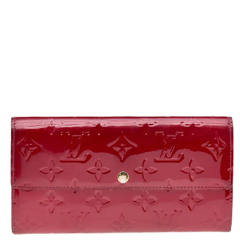 Luxury bags with chain strapsLouis Vuitton Pomme D’amour Monogram Vernis Leather Sarah Wallet