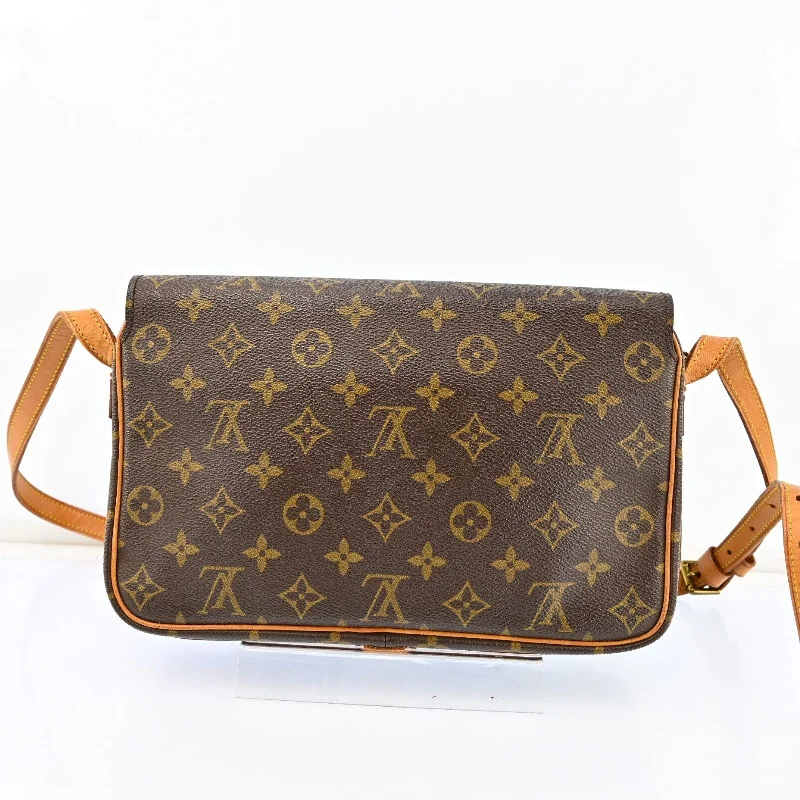 High-end designer bags for menLouis Vuitton Saint Germain 24