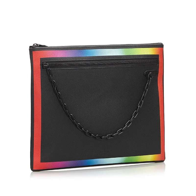 Best bags for photographersLouis Vuitton Taiga Rainbow Pochette A4 (36906)