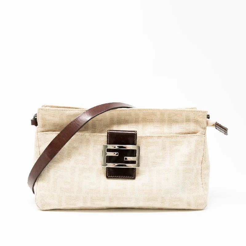 Minimalist leather handbagsFendi Beige Zucca Vintage Bag