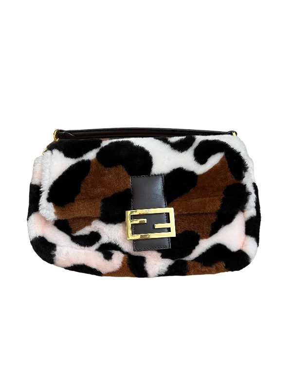 Best-selling designer bags 2025Fendi Shearling Leopard Baguette Bag UKL1417