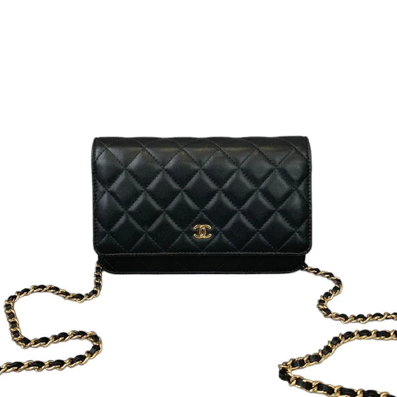 Vintage-inspired handbagsWOC Wallet on Chain Lambskin Black GHW