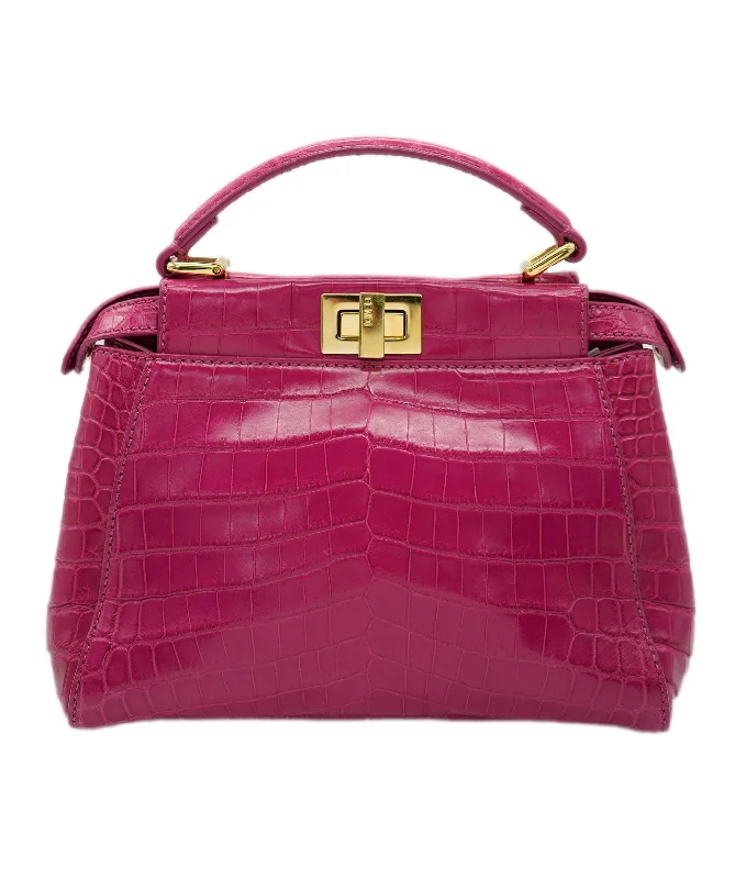 Minimalist leather handbagsFendi shiny croc pink peakaboo  - AJC0887