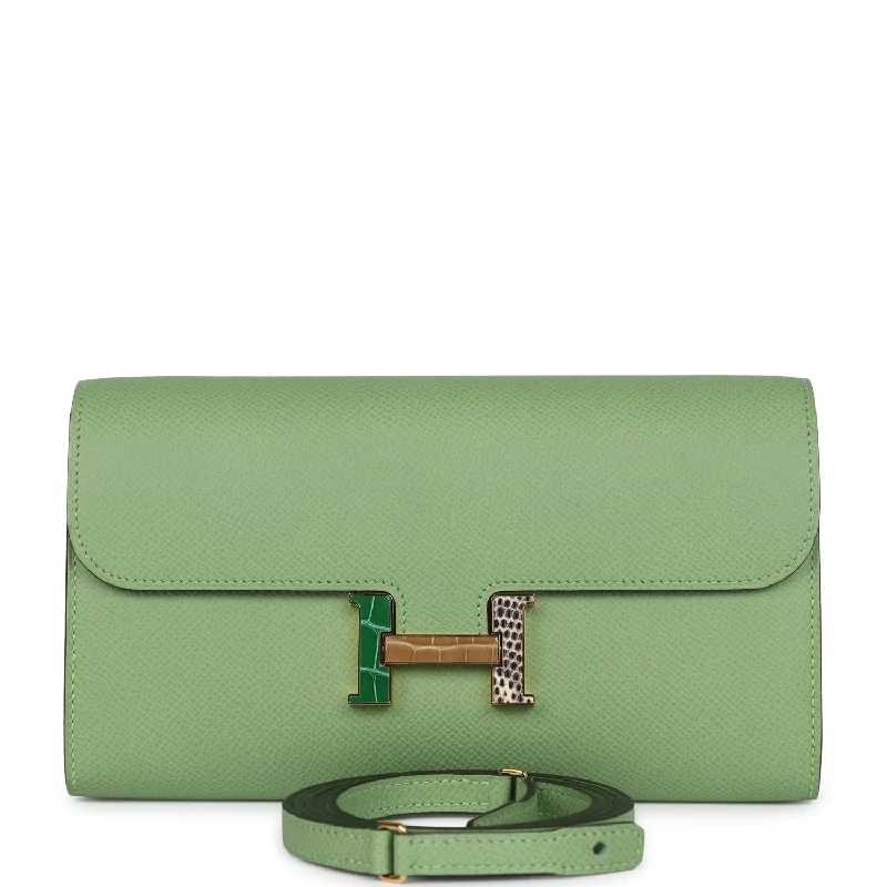 Sustainable fashion bagsHermes Constance Wallet To Go Vert Criquet Epsom Marquette Gold Hardware